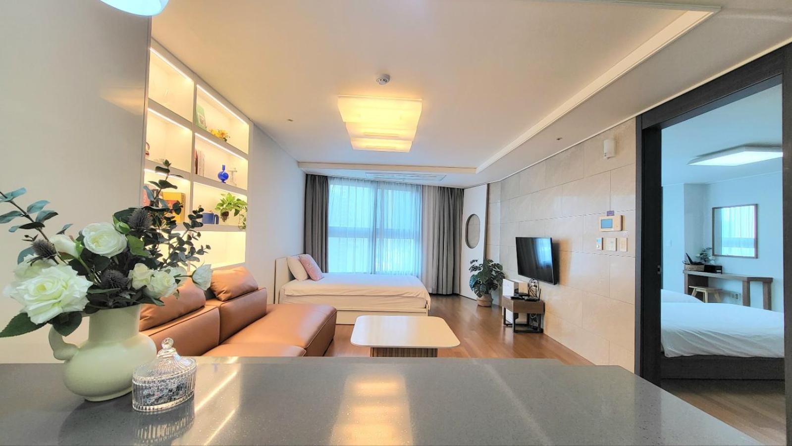 Haeundae Lavender House-Irua Hotel Пусан Екстериор снимка