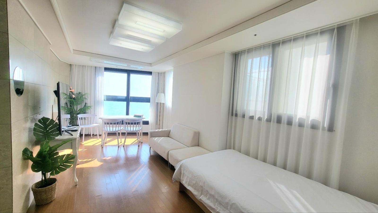 Haeundae Lavender House-Irua Hotel Пусан Екстериор снимка