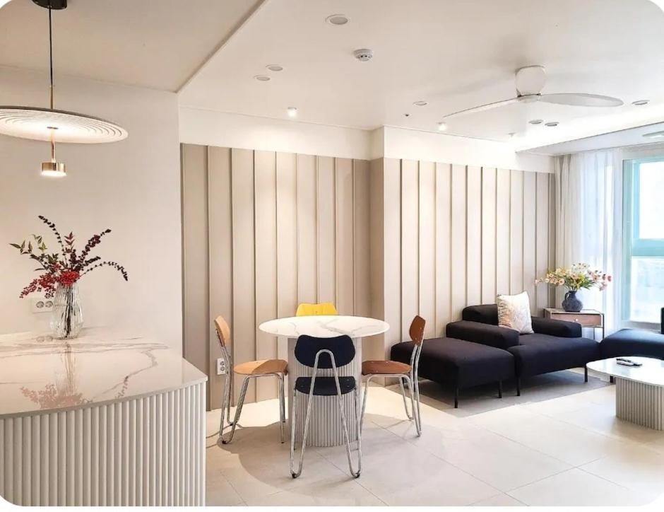 Haeundae Lavender House-Irua Hotel Пусан Екстериор снимка